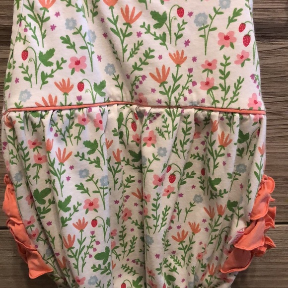 Ruffle Butts 12 Month Outfit - Picture 2 of 4